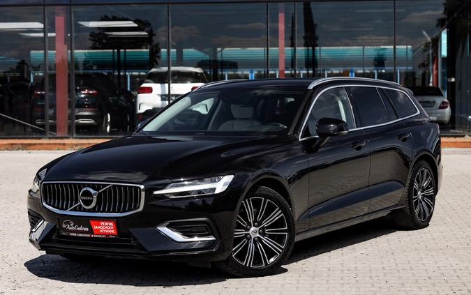 samochody osobowe Volvo V60 cena 86900 przebieg: 130086, rok produkcji 2018 z Swarzędz